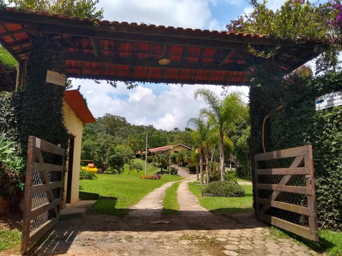 Pousada Realeza Atibaia Hotel Exterior photo